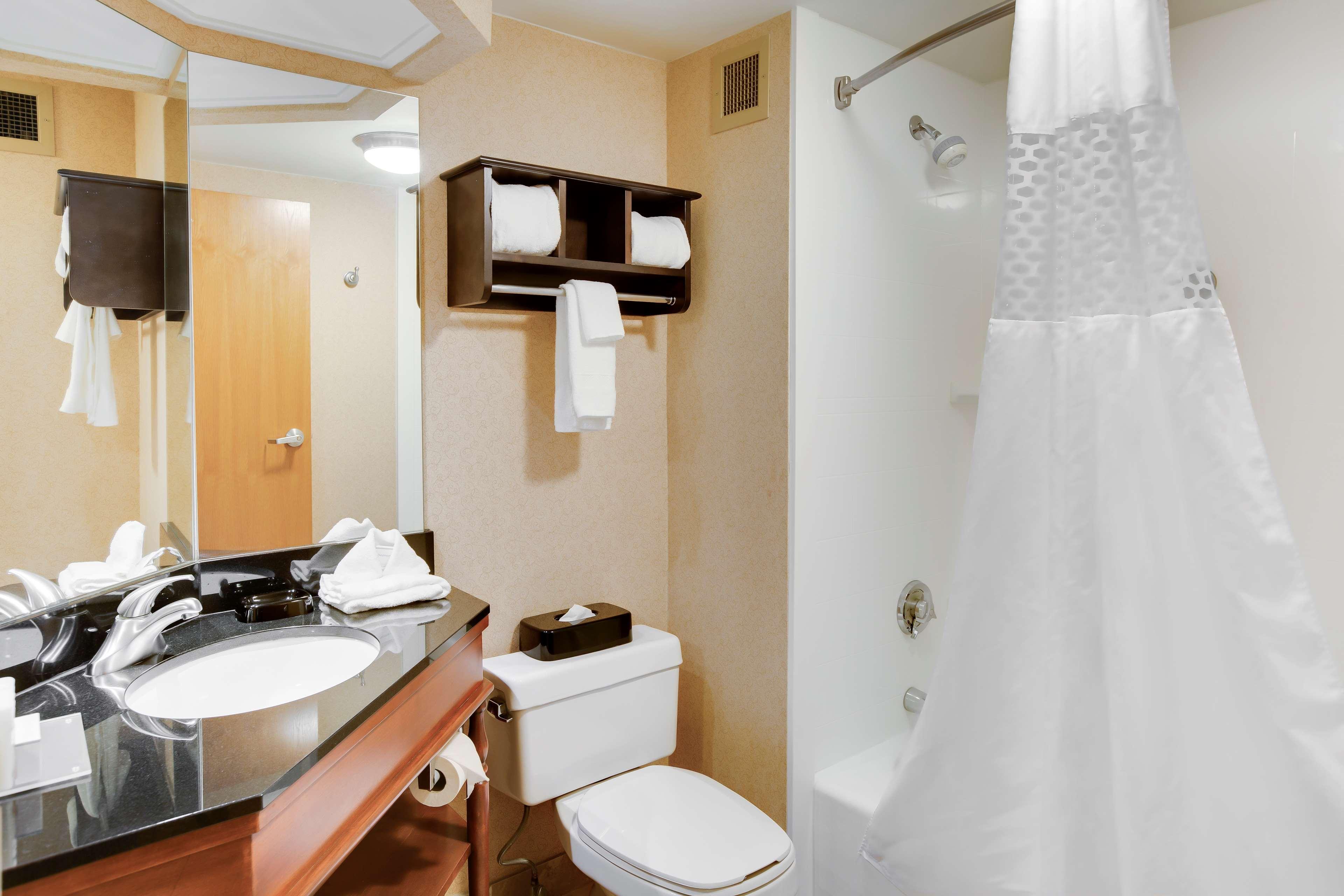 Hampton Inn Pittsburgh/Airport Moon Township Екстериор снимка